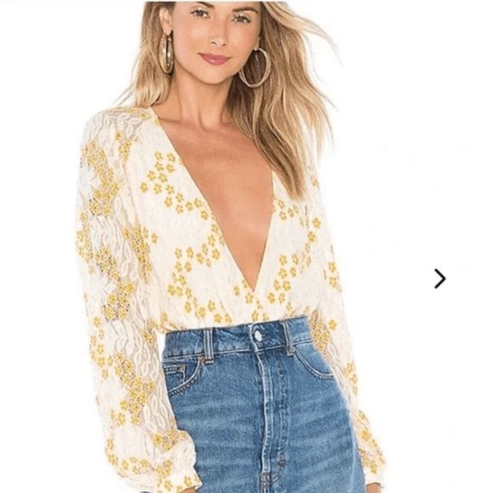 Lovers + Friends Lace Layla Bodysuit Top Floral Yellow White Womens Size XS